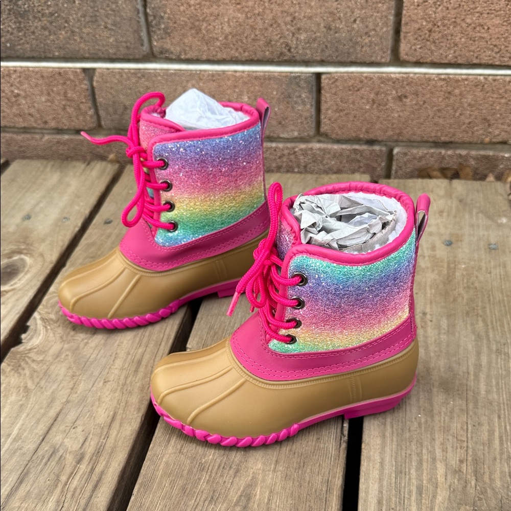Fabkids Ombre Glitter Lace up Duck Boot in Hot Pink Size 10 NWT - Picture 2 of 7